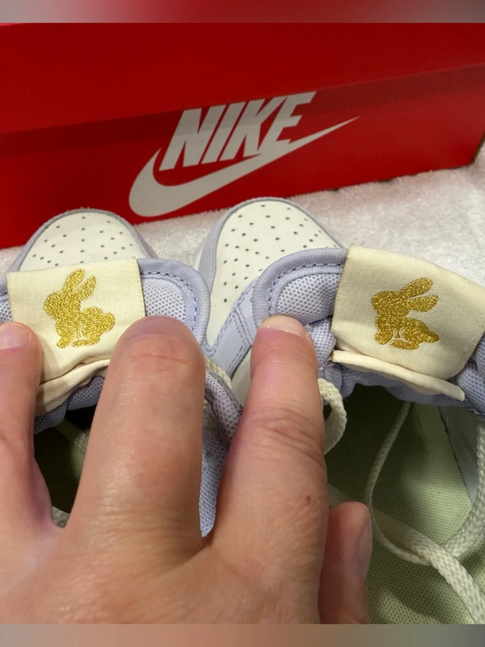 Nike Easter Dunks Sneakers Gently loved with box Men size 5.5 fits Women size 7